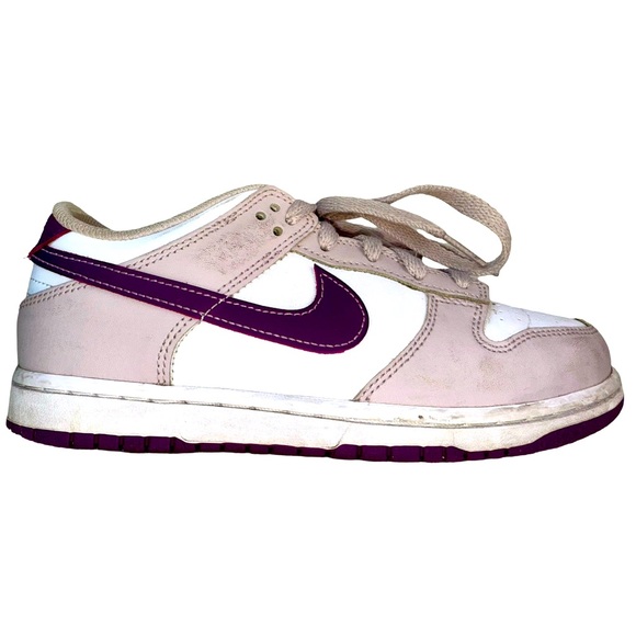 NIKE KIDS DUNK LOW GS “PLATINUM VIOLET” - Picture 1 of 8
